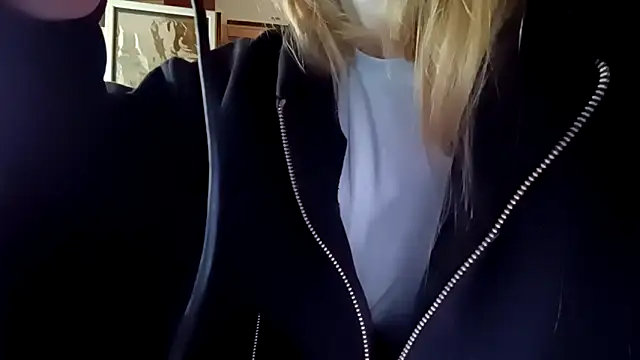 pinkpinkpinkpinkdoll online show from May 13, 2026, 1:41 pm