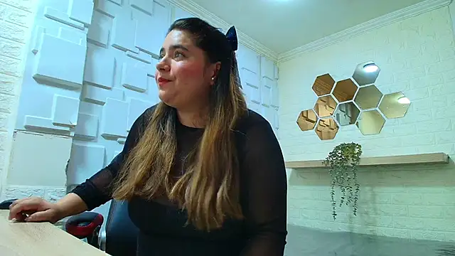 Estrella-gold online show from March 13, 2026, 7:09 pm