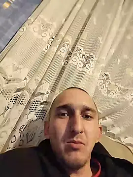 Snapshot of Mahmaze chatting on March 12, 2026, 11:33 pm Mahmaze online show from March 12, 2026, 11:33 pm