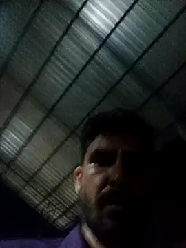 Snapshot of Roberto_stankovisch chatting on March 3, 2026, 12:28 am Roberto stankovisch online show from March 3, 2026, 12:28 am