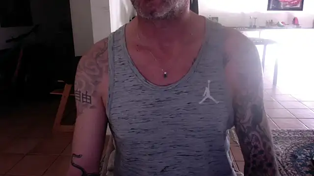 Snapshot of love_save_the_world chatting on May 26, 2026, 3:41 pm love save the world online show from May 26, 2026, 3:41 pm