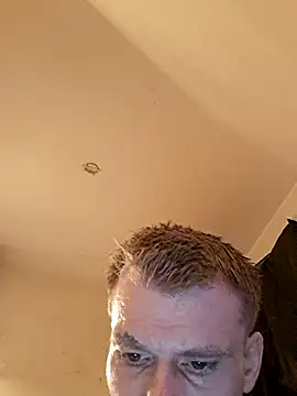 Snapshot of AWolf92 chatting on April 13, 2026, 7:41 pm AWolf92 online show from April 13, 2026, 7:41 pm