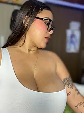 michellesexxxy3 online show from May 9, 2026, 3:56 am