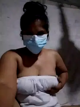 nilkirilli online show from April 19, 2026, 9:39 pm