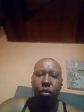 Snapshot of Mbaleehle chatting on April 12, 2026, 9:20 pm Mbaleehle online show from April 12, 2026, 9:20 pm