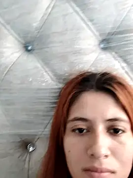 Sasha Red  online show from April 16, 2026, 9:39 pm