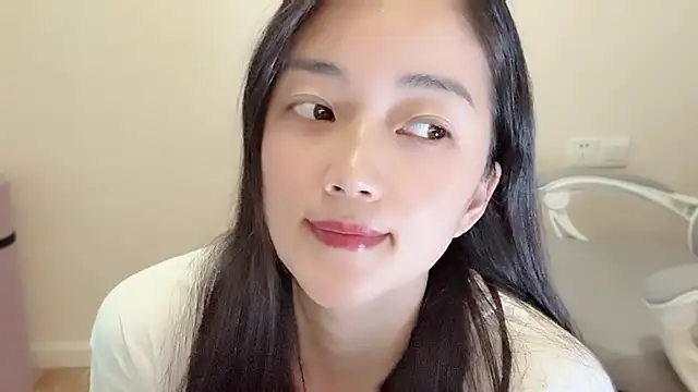 jinxiyao01 online show from June 2, 2026, 8:38 am