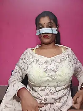Sexy Sonniyaa online show from July 6, 2026, 7:38 pm