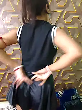 Sexy Sonniyaa online show from July 28, 2026, 4:27 pm