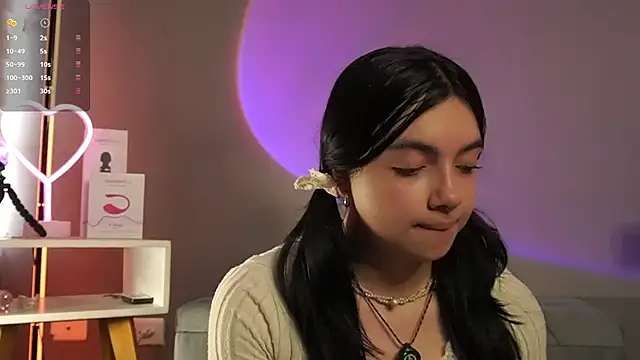 Im Elaris online show from March 21, 2026, 4:32 pm