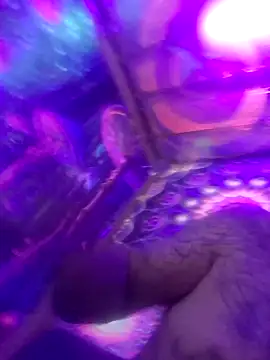 drednasty online show from May 6, 2026, 4:52 am