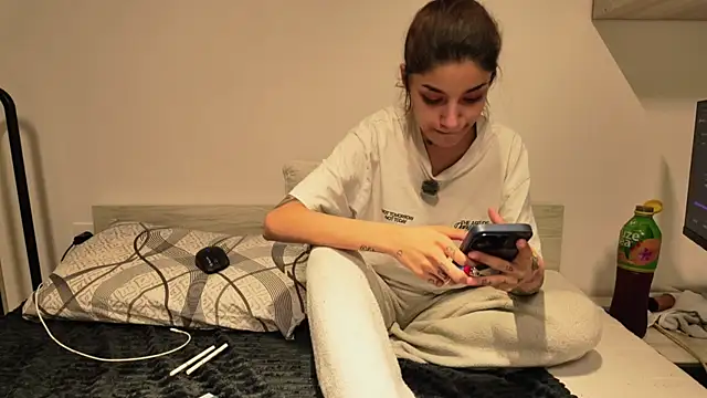 sweelexy online show from April 3, 2026, 9:24 pm