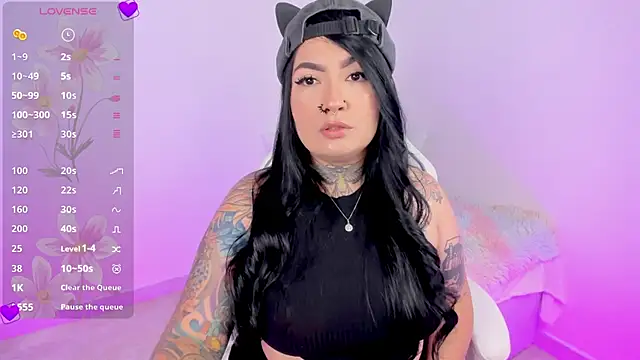 Snapshot of heeyy_kitty chatting on July 8, 2026, 8:57 pm heeyy kitty online show from July 8, 2026, 8:57 pm