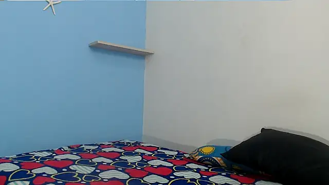 zoecute5817 online show from May 29, 2026, 12:52 am