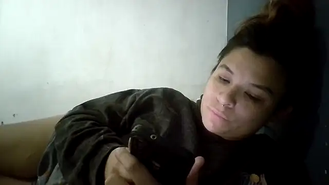 KendraBoss online show from April 14, 2026, 3:01 am