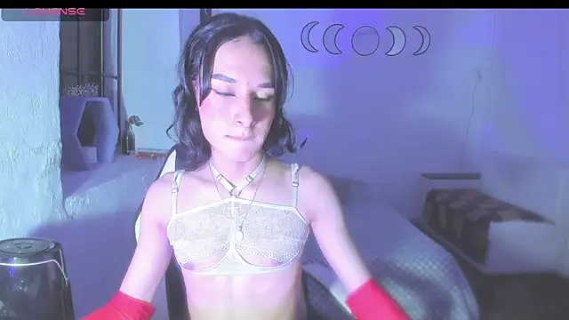 marianafoxx  online show from April 17, 2026, 10:02 pm