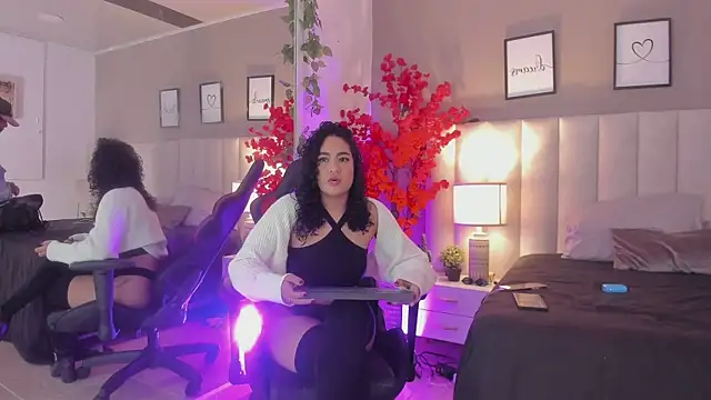 Snapshot of Kiara_Kismet_ chatting on June 7, 2026, 12:48 am Kiara Kismet online show from June 7, 2026, 12:48 am