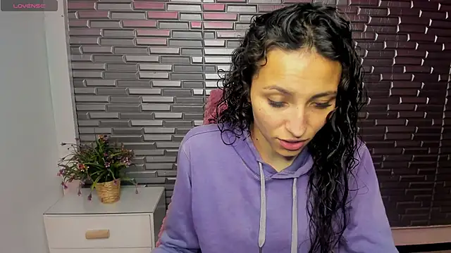 Ana maria 08 online show from March 31, 2026, 2:06 pm