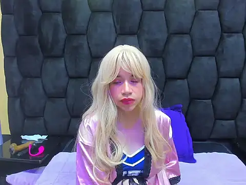 ZoeBarbiee online show from April 3, 2026, 3:48 am