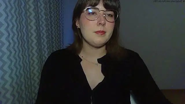 Snapshot of ClaraHard chatting on May 7, 2026, 5:18 pm ClaraHard online show from May 7, 2026, 5:18 pm