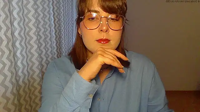Snapshot of ClaraHard chatting on May 27, 2026, 5:32 pm ClaraHard online show from May 27, 2026, 5:32 pm