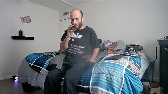 Snapshot of CirclingClass chatting on December 4, 2024, 8:51 pm CirclingClass online show from December 4, 2024, 8:51 pm