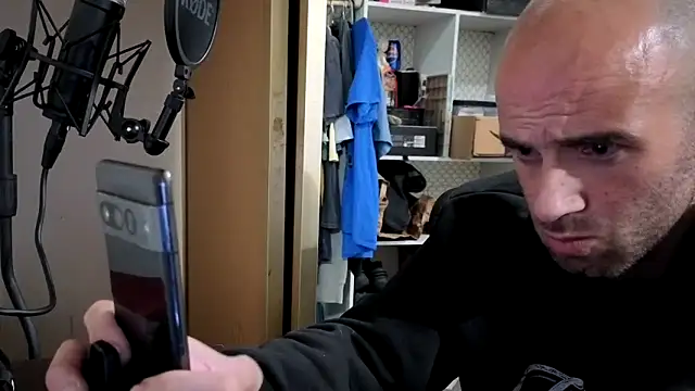 Snapshot of CirclingClass chatting on October 14, 2025, 9:26 pm CirclingClass online show from October 14, 2025, 9:26 pm