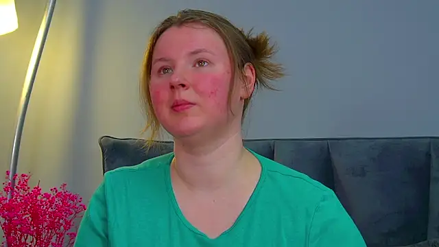 MelodyMoores online show from April 24, 2026, 6:27 am