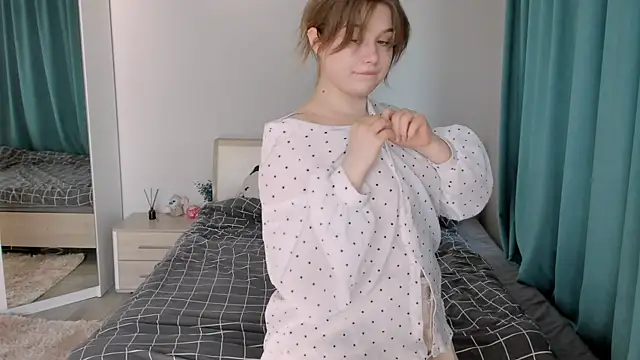 JennyHardy online show from August 9, 2026, 1:27 pm