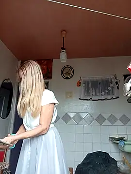 ViktoriaSexi1 online show from April 4, 2026, 5:06 am