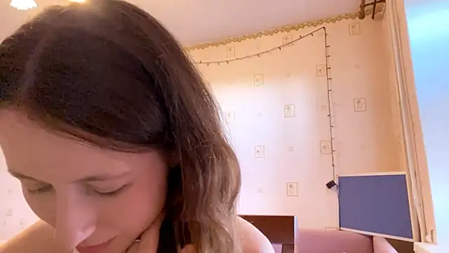 Snapshot of AlesiaGurevich chatting on July 31, 2026, 2:16 pm AlesiaGurevich online show from July 31, 2026, 2:16 pm