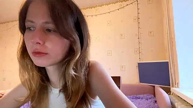 Snapshot of AlesiaGurevich chatting on August 2, 2026, 3:32 pm AlesiaGurevich online show from August 2, 2026, 3:32 pm