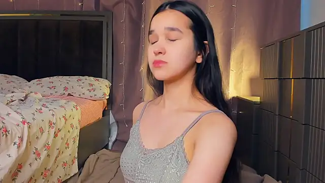 ShawtyCelina online show from March 8, 2026, 8:07 am