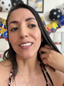 Snapshot of SamanthaWalker_ chatting on July 13, 2026, 4:32 pm SamanthaWalker online show from July 13, 2026, 4:32 pm