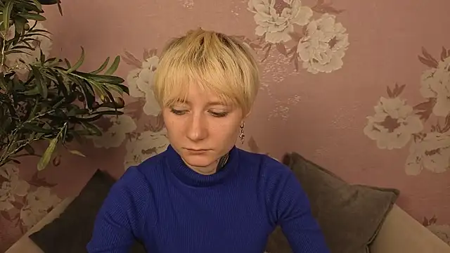 AudreaGaribai online show from March 5, 2026, 8:32 am