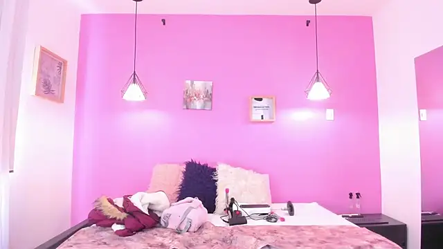 liapinket online show from April 13, 2026, 12:32 pm