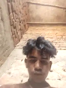 angelmoumita online show from April 23, 2026, 9:41 am