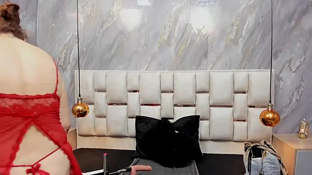 Milf Drip online show from June 5, 2026, 12:00 pm