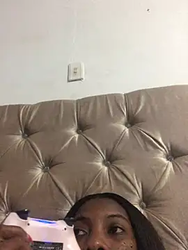 Astrid Phone online show from March 5, 2026, 12:06 am