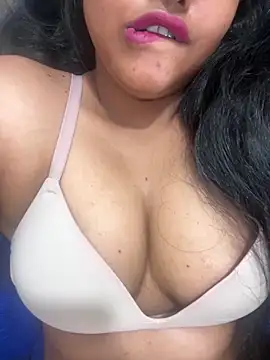 munni-munni6767 online show from April 16, 2026, 6:09 pm