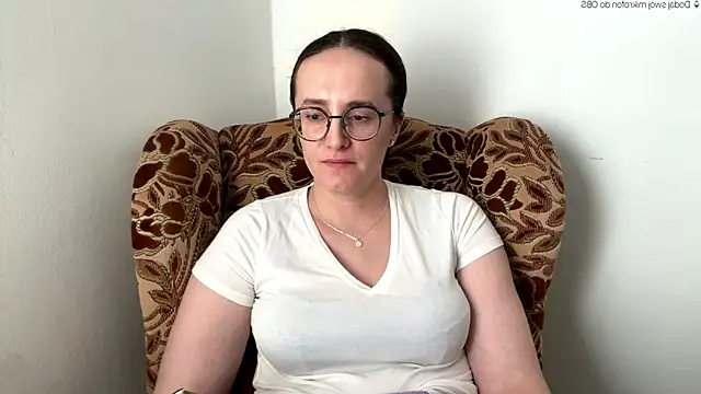 SofiaTease online show from May 27, 2026, 1:41 pm
