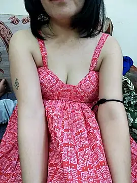 Manisha-Rai online show from April 22, 2026, 7:44 am