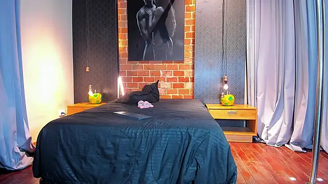 Sienna Dark online show from March 18, 2026, 11:24 am