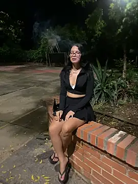 Petite Artemis online show from April 18, 2026, 4:38 am