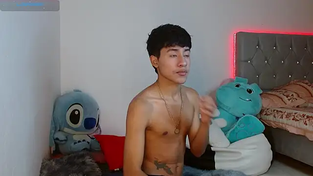 Sebas fire4 online show from April 3, 2026, 9:24 pm