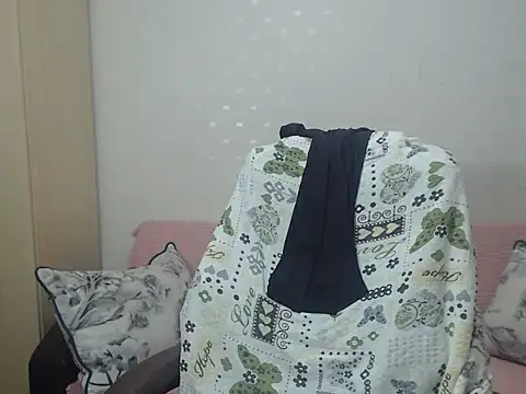 BlondEagleMuscle online show from April 8, 2026, 9:04 pm