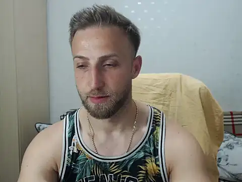 BlondEagleMuscle online show from June 6, 2026, 10:14 pm