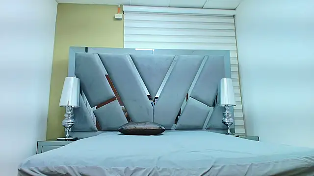 HENRY GREEN2 online show from April 25, 2026, 7:22 pm