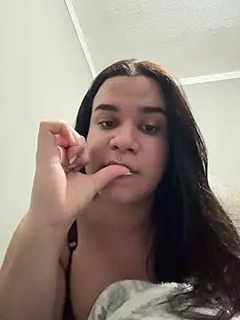 Gabrielaparaiso online show from June 25, 2026, 5:06 pm