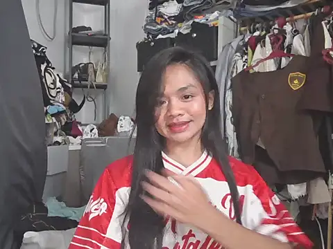 YunaBigCock online show from June 24, 2026, 5:01 pm